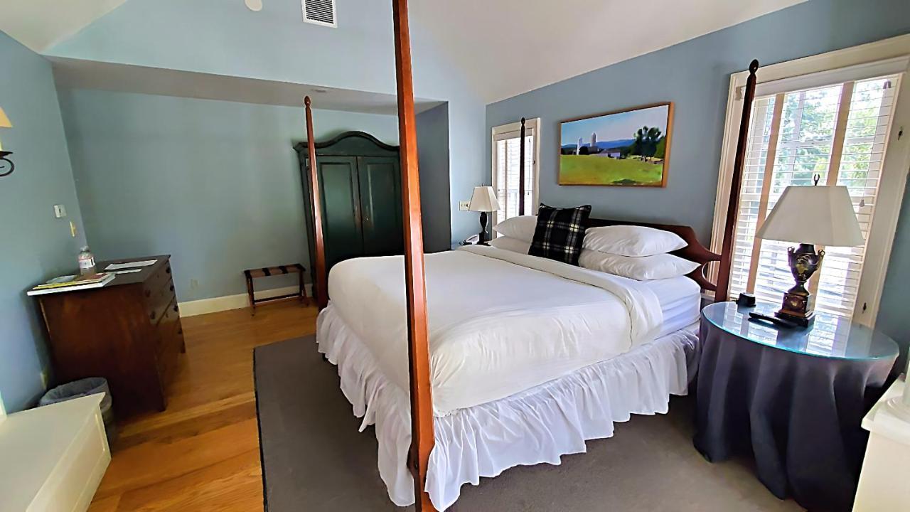 Four Columns Inn Newfane Extérieur photo