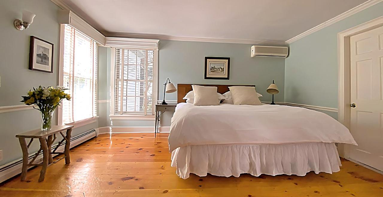 Four Columns Inn Newfane Extérieur photo