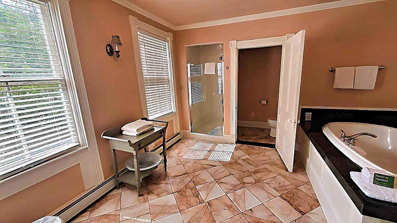 Four Columns Inn Newfane Extérieur photo