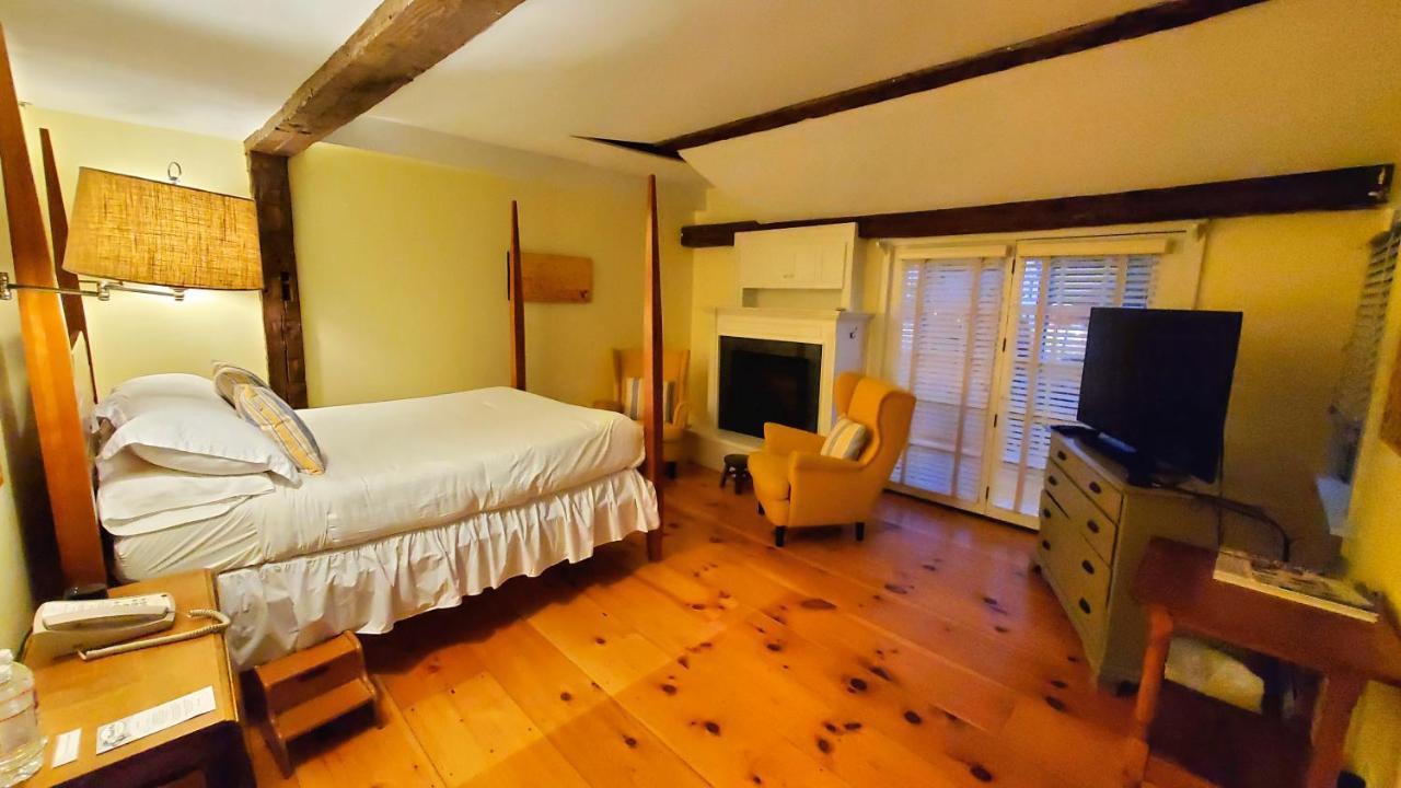 Four Columns Inn Newfane Extérieur photo