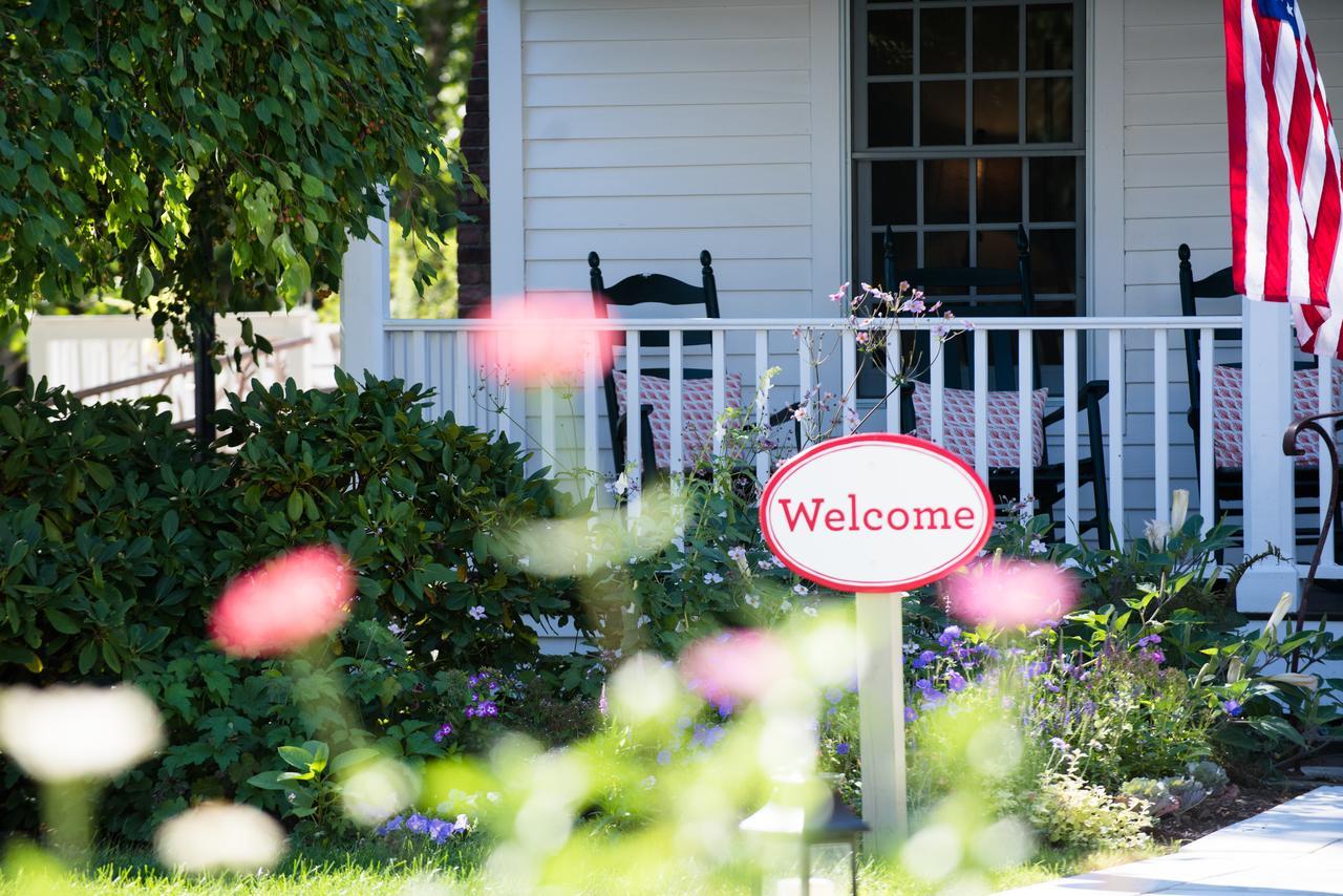 Four Columns Inn Newfane Extérieur photo